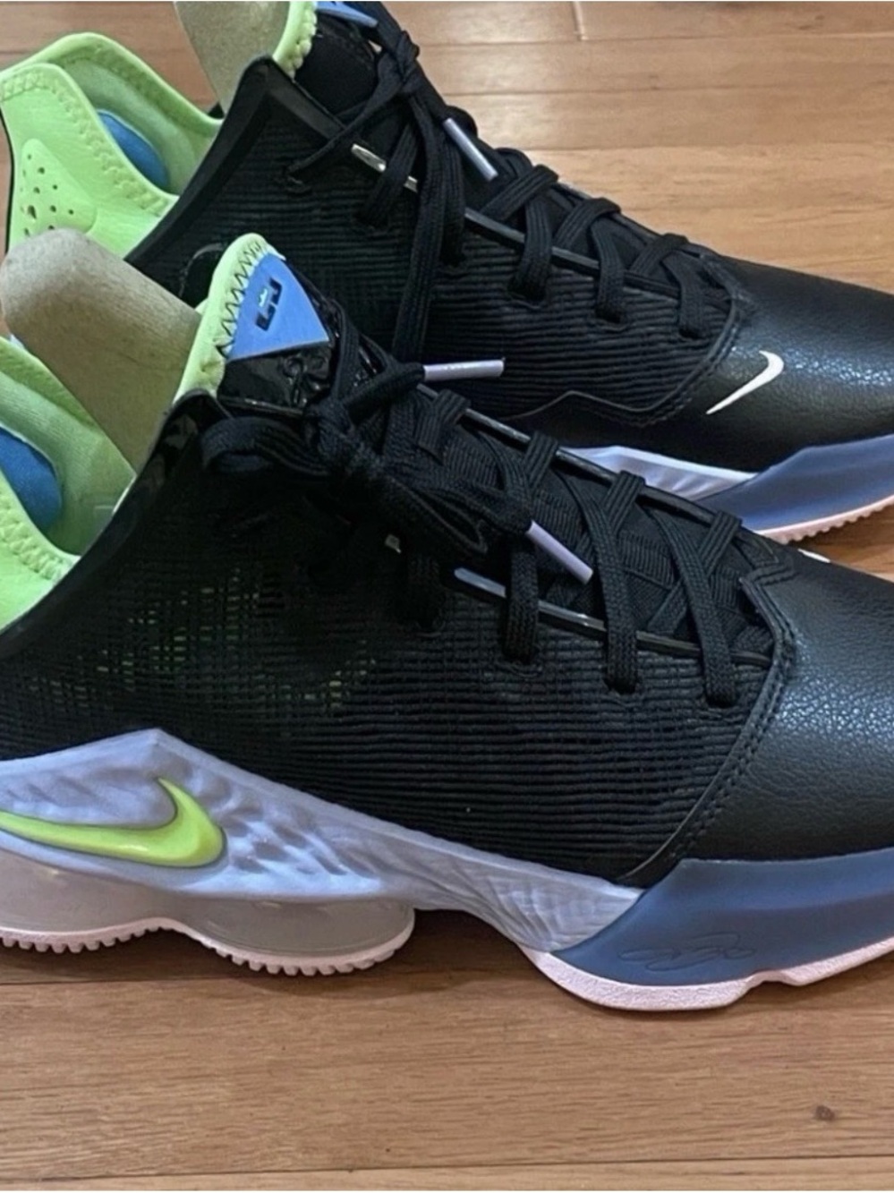 Low-Multicolor Nike LeBron XIX (Black/Green)-DO9829-001 - Mens US Size 8